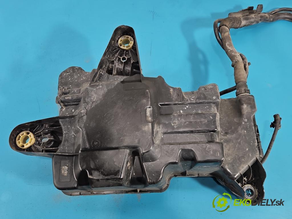 Toyota Proace City 1.5 D4D 131 HP automatic 96 kW 1499 cm3 5- Nádrž: AdBlue: 9817601880