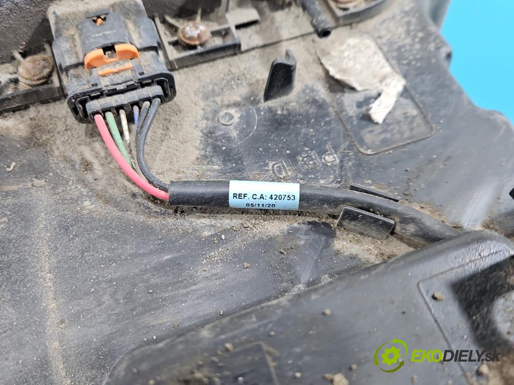 Toyota Proace City 1.5 D4D 131 HP automatic 96 kW 1499 cm3 5- Nádrž: AdBlue: 9817601880