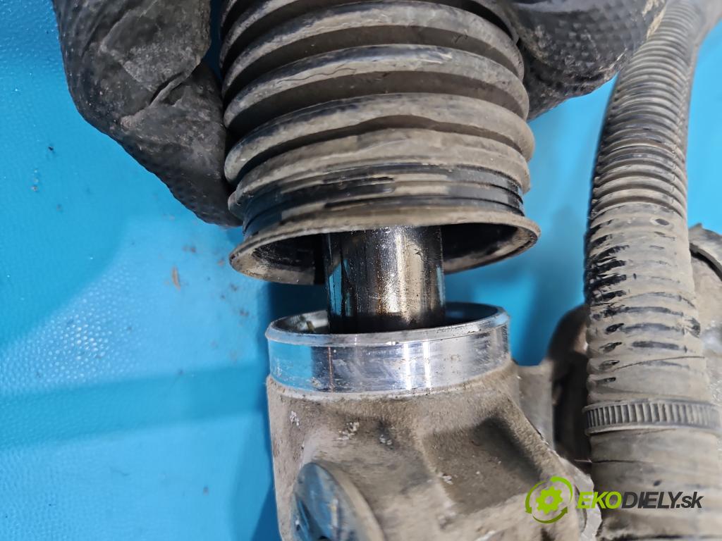 Toyota Proace City 1.5 D4D 131 HP automatic 96 kW 1499 cm3 5- Ozubené kolo: volant F800002179D