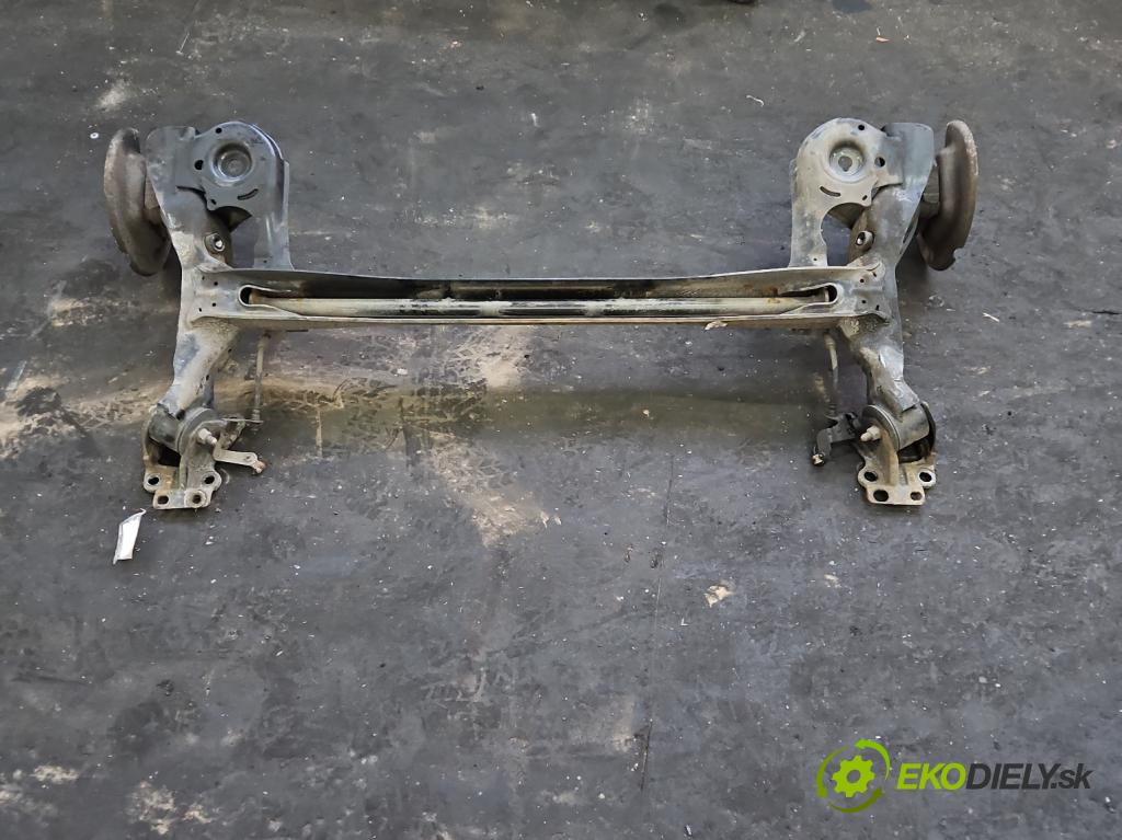 Toyota Proace City 1.5 D4D 131 hp automatic 96 kW 1499 cm3 5- zadní výztuha  (Zadní výztuha)