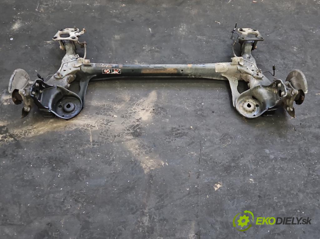 Toyota Proace City 1.5 D4D 131 hp automatic 96 kW 1499 cm3 5- zadní výztuha  (Zadní výztuha)