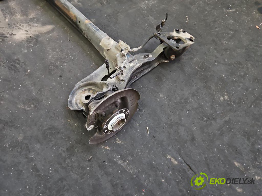 Toyota Proace City 1.5 D4D 131 hp automatic 96 kW 1499 cm3 5- zadní výztuha  (Zadní výztuha)