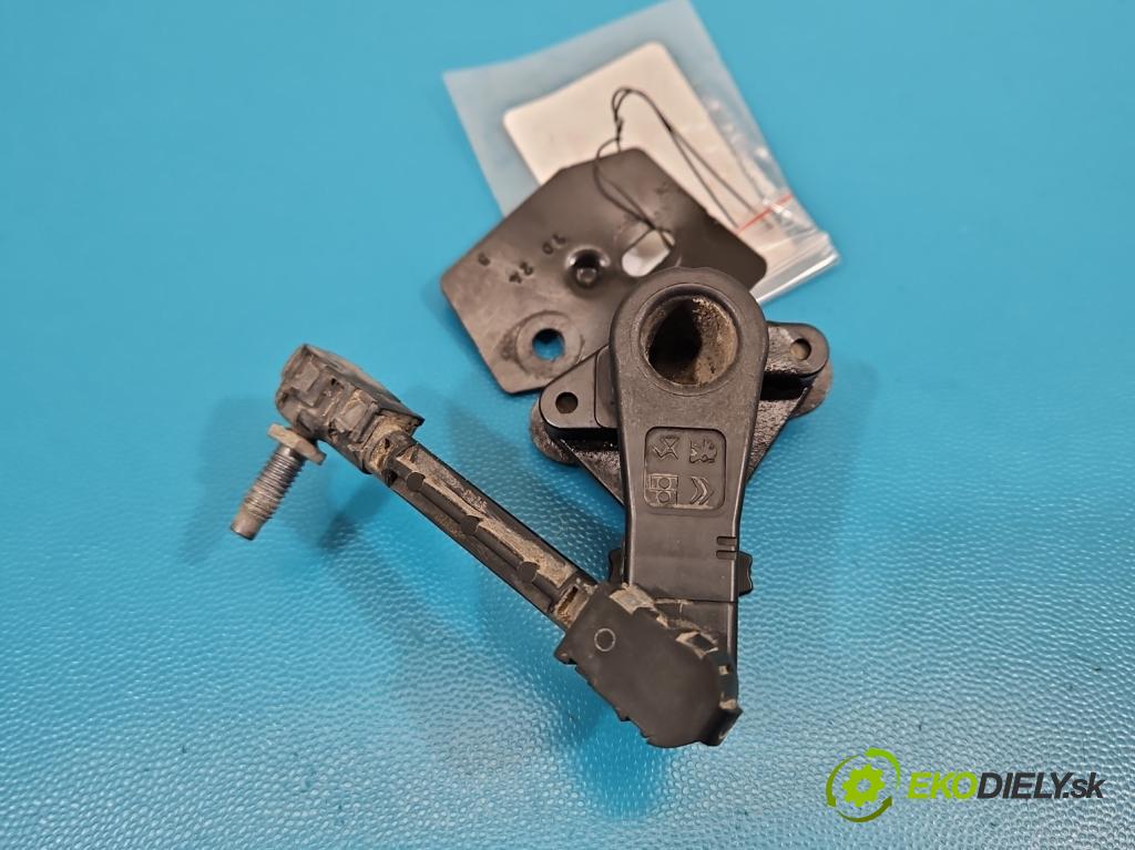 Opel Grandland 2017–2024 1.2 T 131 HP manual 96 kW 1199 cm3 5- snímač nastavenia xenon 9826684080 (Snímač)