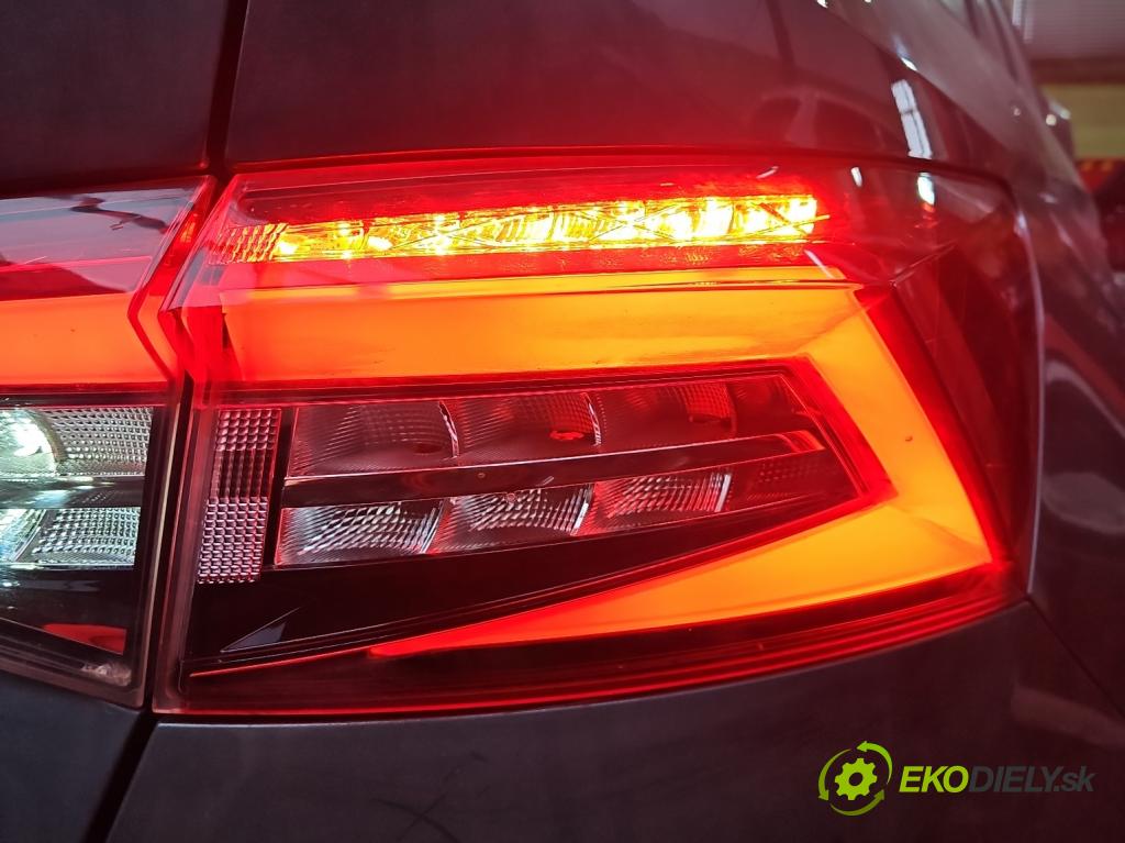 Skoda Kodiaq I 2.0 tdi 150 HP automatic 110 kW 1968 cm3 5- svetlo / reflektor zadné pravé 565945208A (Kľučka dverí ostatné)
