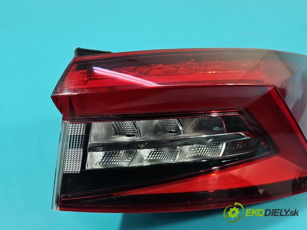 Skoda Kodiaq I 2.0 tdi 150 HP automatic 110 kW 1968 cm3 5- svetlo / reflektor zadné pravé 565945208A (Kľučka dverí ostatné)
