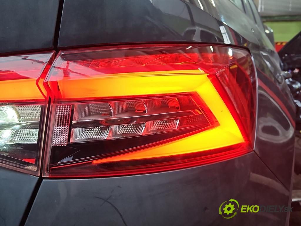 Skoda Kodiaq I 2.0 tdi 150 HP automatic 110 kW 1968 cm3 5- svetlo / reflektor zadné pravé 565945208A (Kľučka dverí ostatné)