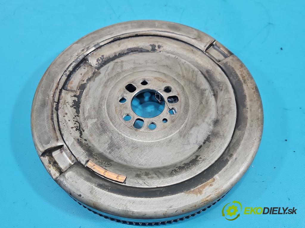 Skoda Kamiq 1.0 TSI 110 hp automatic 81 kW 999 cm3 5- kolo houpačka: 04C105266H (Setrvačník )