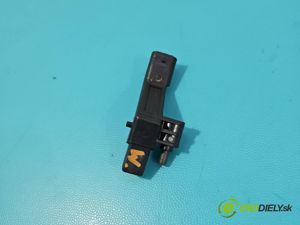 Skoda Kamiq 1.0 TSI 110 HP automatic 81 kW 999 cm3 5- snímač pozícia: hriadele kľukovej 05E906433E (Snímač polohy kľukového hriadeľa)