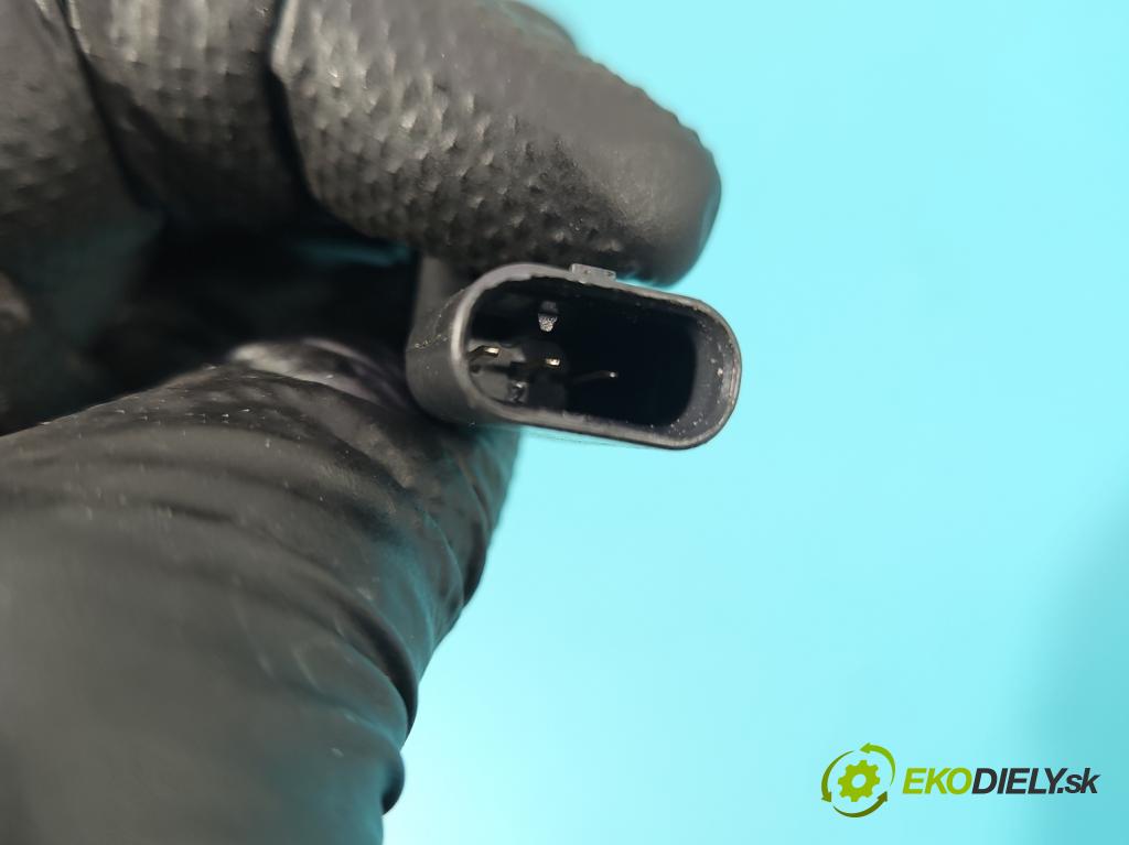 Skoda Kamiq 1.0 TSI 110 HP automatic 81 kW 999 cm3 5- snímač pozícia: hriadele kľukovej 05E906433E (Snímač polohy kľukového hriadeľa)