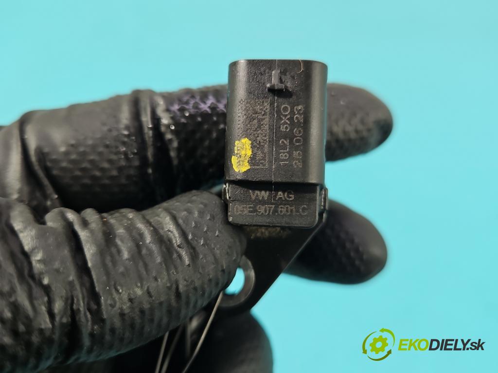 Skoda Kamiq 1.0 TSI 110 HP automatic 81 kW 999 cm3 5- snímač pozícia: válka načasovanie 05E907601G (Snímač polohy kľukového hriadeľa)