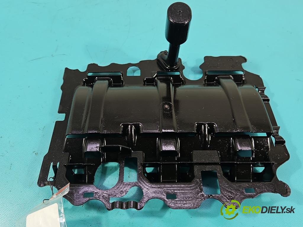 Skoda Kamiq 1.0 TSI 110 HP automatic 81 kW 999 cm3 5- kryt plast 05C103623D