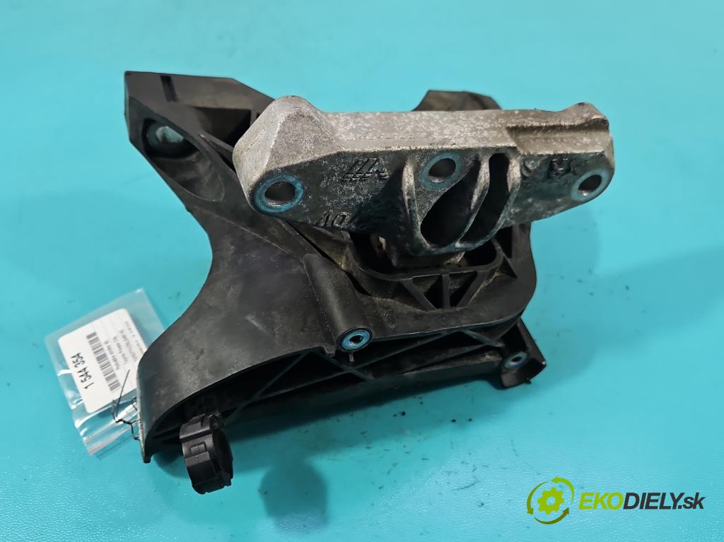 Toyota Proace City 1.5 D4D 131 HP automatic 96 kW 1499 cm3 5- airbag motora 9820297580 (Držiak motora)