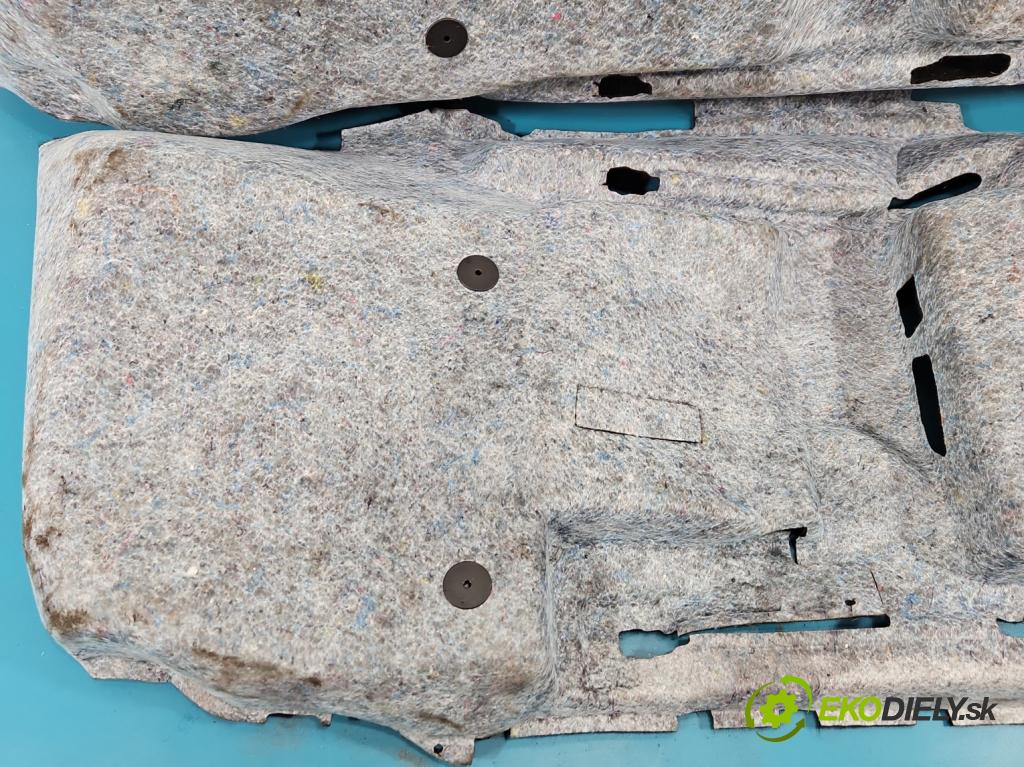 Skoda Kamiq 1.0 TSI 110 hp automatic 81 kW 999 cm3 5- koberec do auta