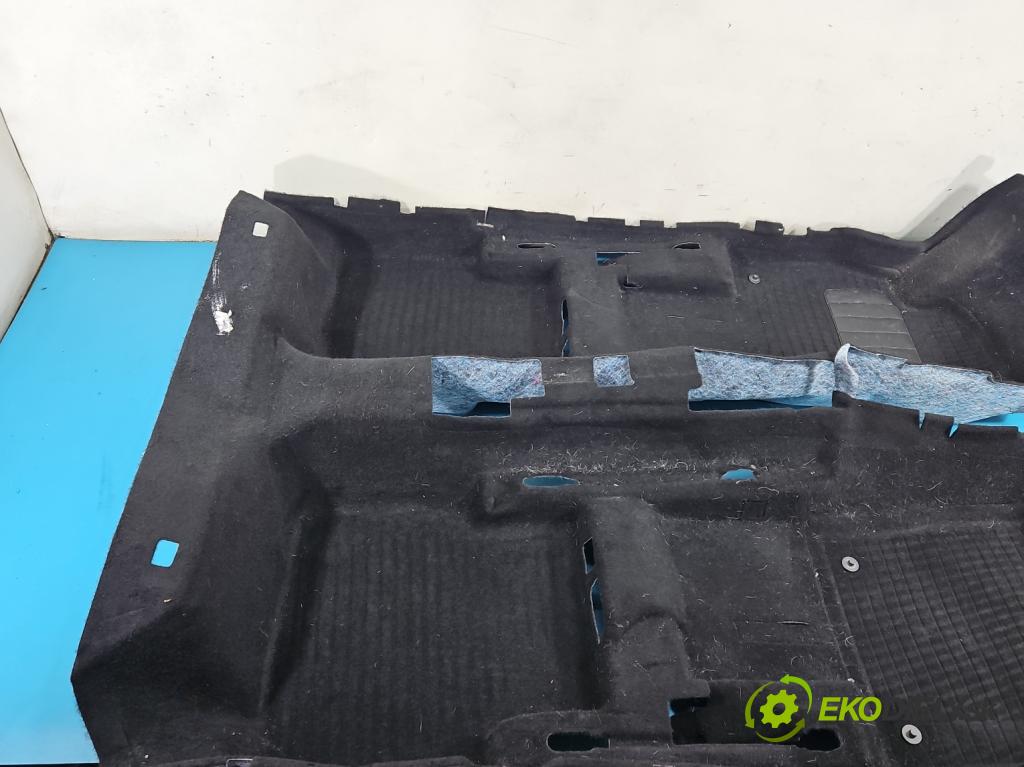 Skoda Kamiq 1.0 TSI 110 hp automatic 81 kW 999 cm3 5- koberec do auta