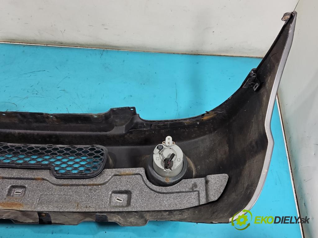 Hyundai Santa Fe 2000-2006 2.4 16V 150 HP manual 110 kW 2400 cm3 5- nárazník predné  (Kľučka dverí ostatné)
