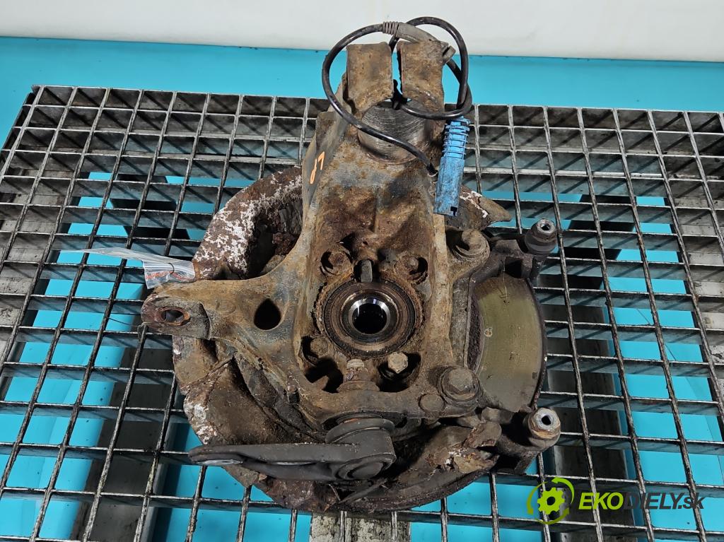 Mini One II 2006-2013 1.4 16V 95 hp manual 70 kW 1397 cm3 3- náboj levé  (Náboj kola)