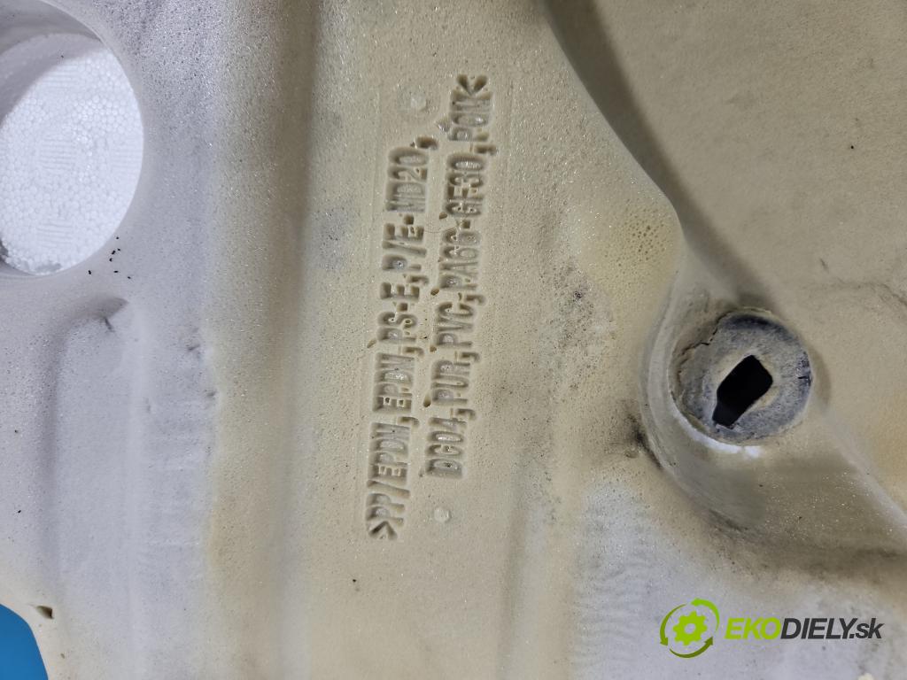 Toyota Proace City 1.5 D4D 131 HP automatic 96 kW 1499 cm3 5- koberec do auta ostatné 98366952ZD