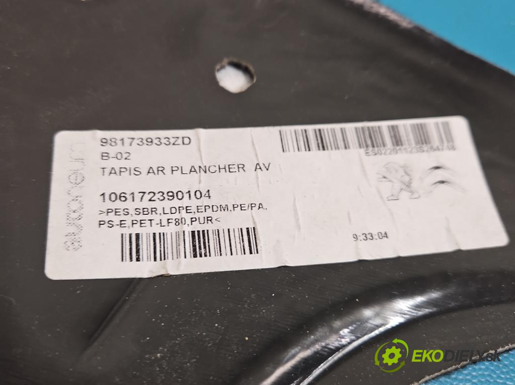 Toyota Proace City 1.5 D4D 131 HP automatic 96 kW 1499 cm3 5- koberec do auta ostatné 98173933ZD