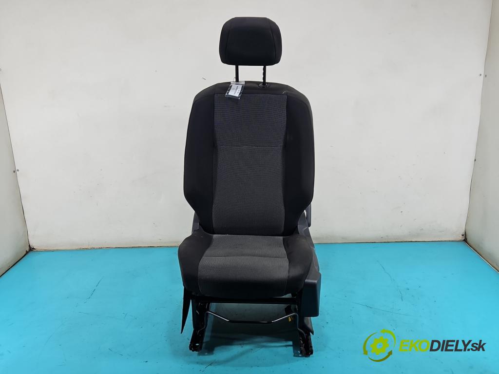 Toyota Proace City 1.5 D4D 131 HP automatic 96 kW 1499 cm3 5- Sedačka ľavý  (Sedadlo)