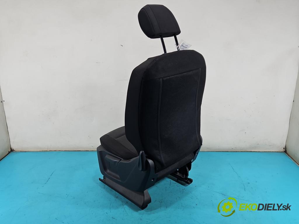 Toyota Proace City 1.5 D4D 131 HP automatic 96 kW 1499 cm3 5- Sedačka ľavý (Sedadlo)