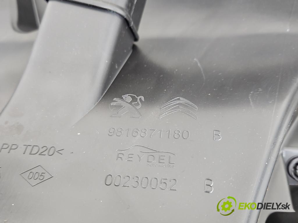 Toyota Proace City 1.5 D4D 131 HP automatic 96 kW 1499 cm3 5- kokpit,pristrojová doska rozdeľovacia