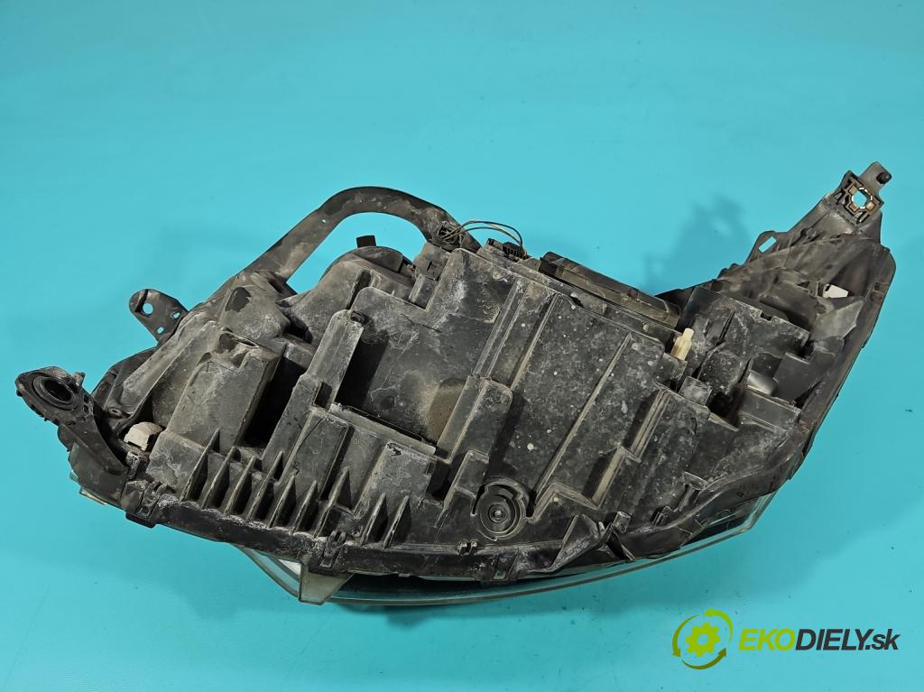 Citroen C5 II 2008-2017 1.6 hdi 114 HP automatic 84 kW 1560 cm3 4- Reflektor: pravý 9674397980 (Svetlo predné pravé)