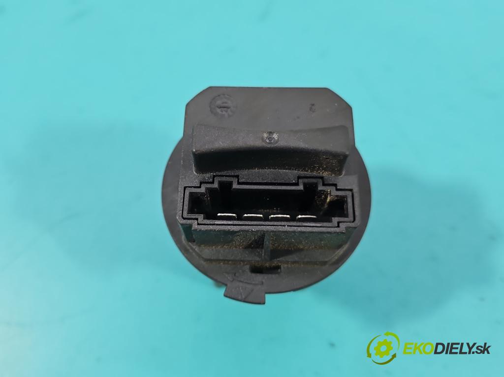 Citroen C5 II 2008-2017 1.6 hdi 114 HP automatic 84 kW 1560 cm3 4- rezistor F8840004