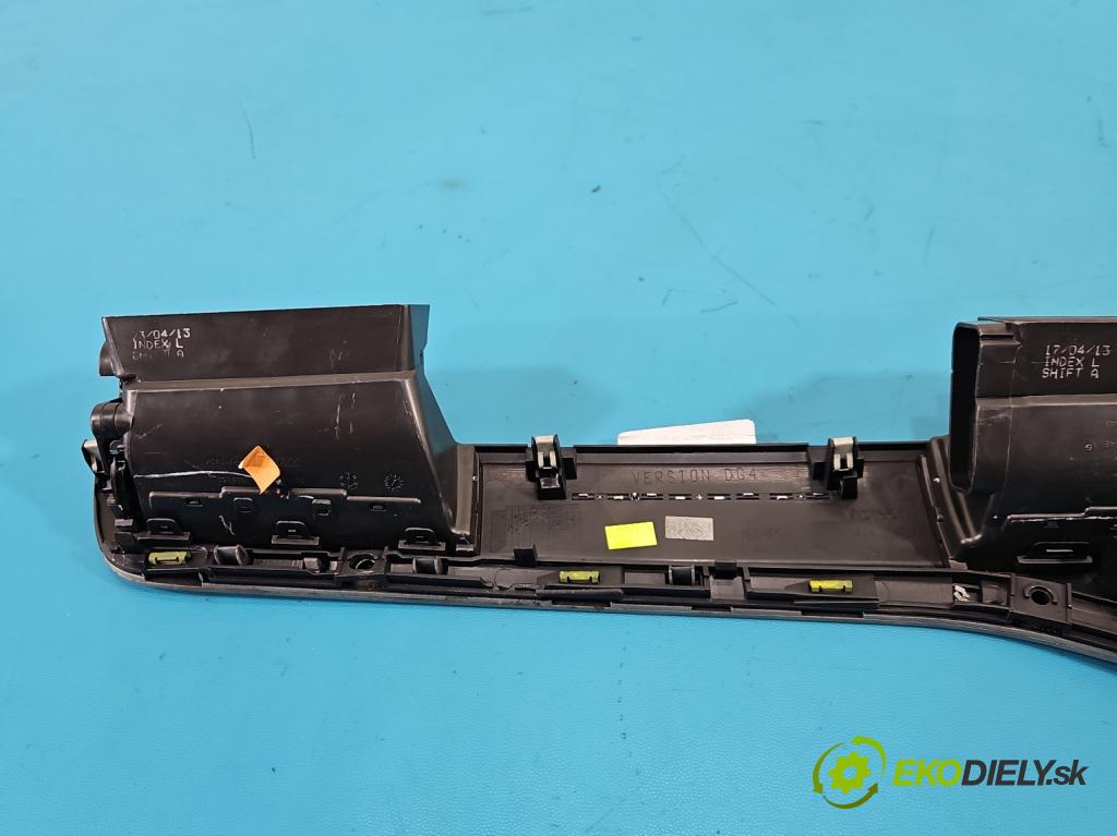 Citroen C5 II 2008-2017 1.6 hdi 114 hp automatic 84 kW 1560 cm3 4- Mřížka: topení medián: 9686234077 (Mřížka topení)