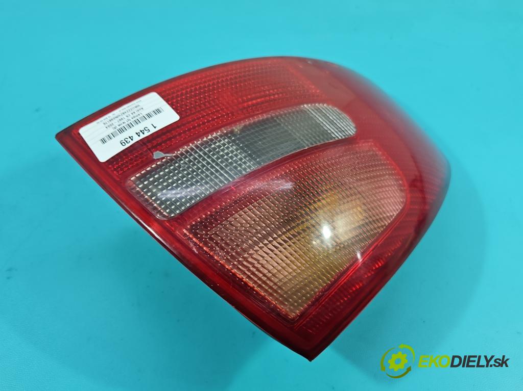 Audi A6 C5 1997-2004 2.4 V6 165 HP manual 121 kW 2393 cm3 4- svetlo / reflektor zadné ľavé  (Kľučka dverí ostatné)