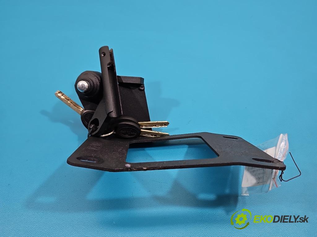 Toyota Aygo II 2014-2022 1.0 vvti 72 HP manual 53 kW 998 cm3 5- Blokáda: skřie: stupeň,rýchlosť