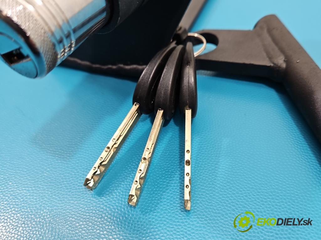 Toyota Aygo II 2014-2022 1.0 vvti 72 HP manual 53 kW 998 cm3 5- Blokáda: skřie: stupeň,rýchlosť