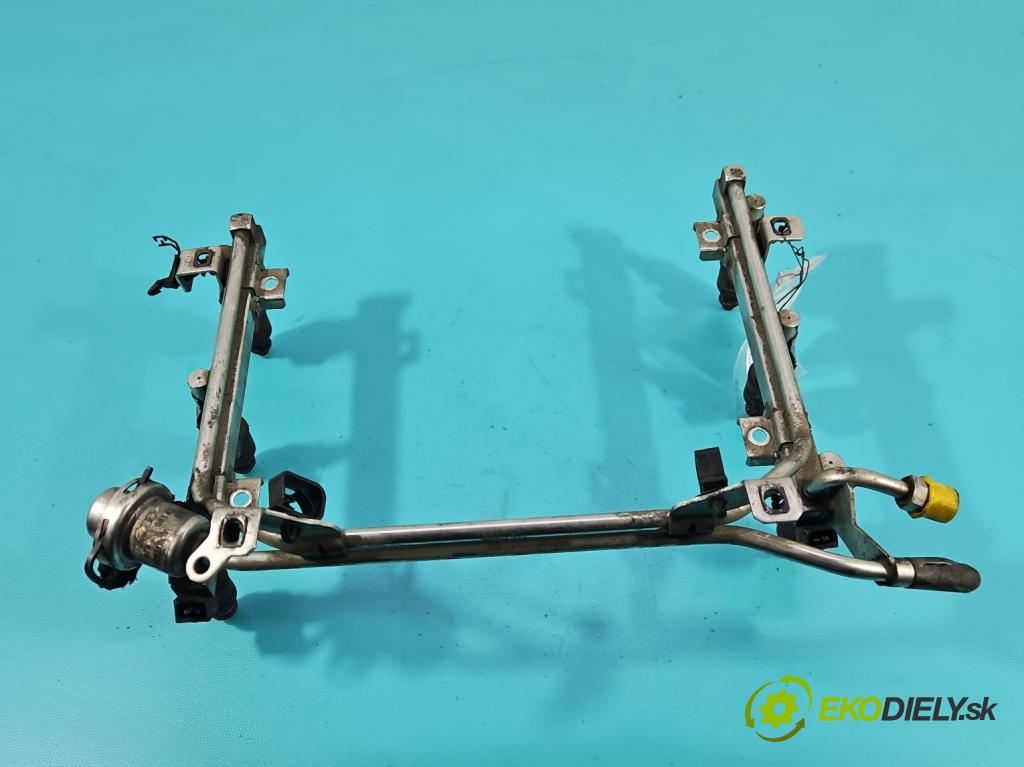 Audi A6 C5 1997-2004 2.4 V6 165 HP manual 121 kW 2393 cm3 4- vstrek 078133551AC (Vstrekovač paliva)