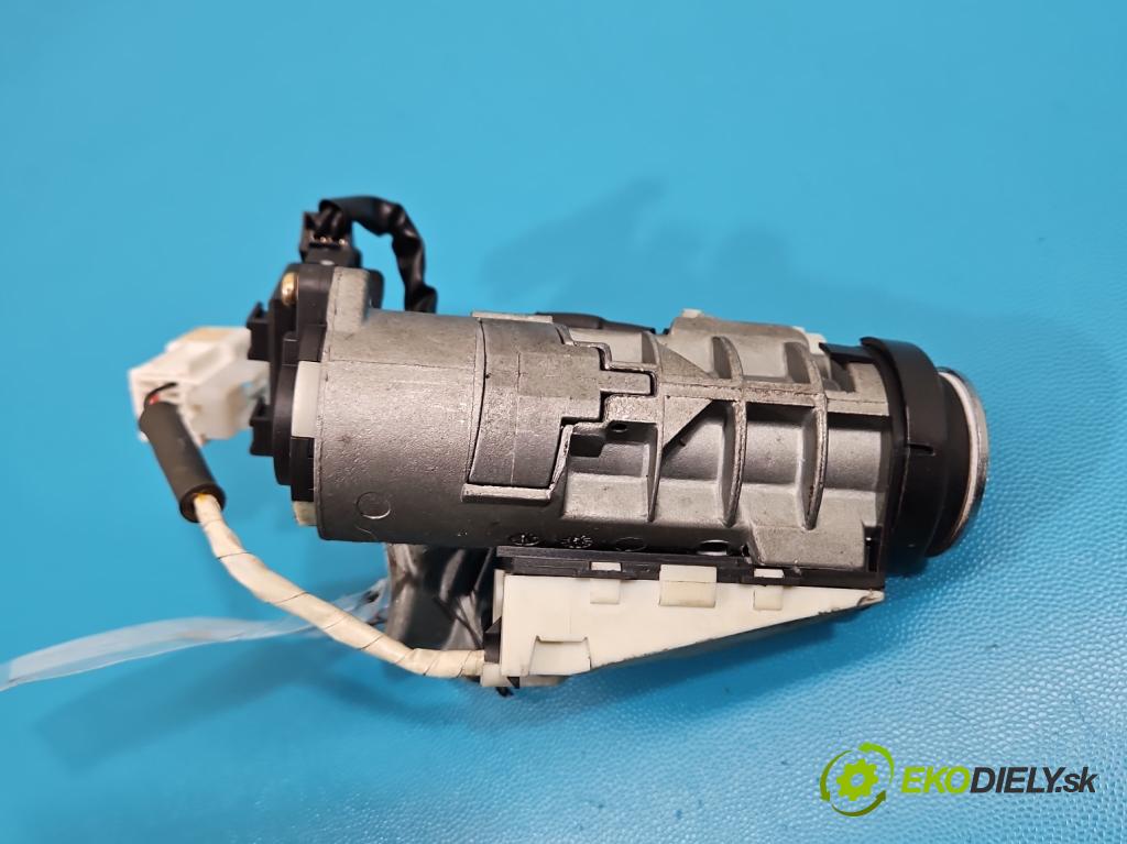 Toyota Avensis I T22 1997-2003 1.6 vvti 110 HP manual 81 kW 1598 cm3 4- Spínačka 73653512 (Spínacia skrinka)