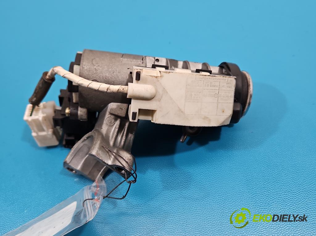 Toyota Avensis I T22 1997-2003 1.6 vvti 110 HP manual 81 kW 1598 cm3 4- Spínačka 73653512 (Spínacia skrinka)