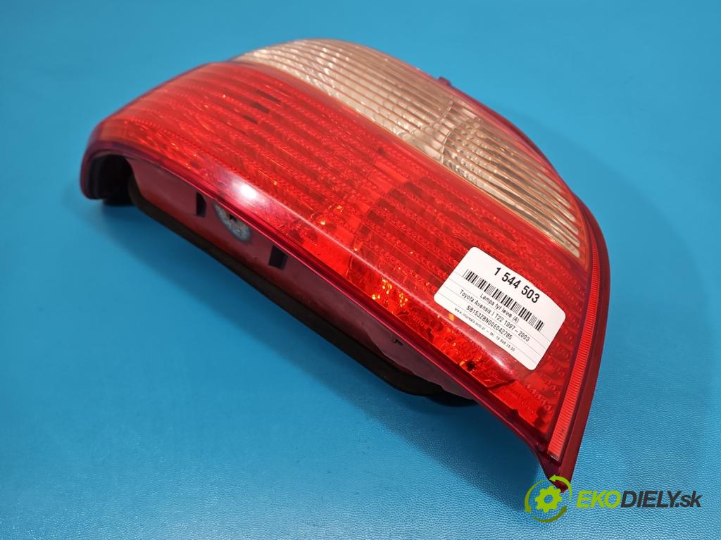 Toyota Avensis I T22 1997-2003 1.6 vvti 110 HP manual 81 kW 1598 cm3 4- svetlo / reflektor zadné ľavé  (Kľučka dverí ostatné)