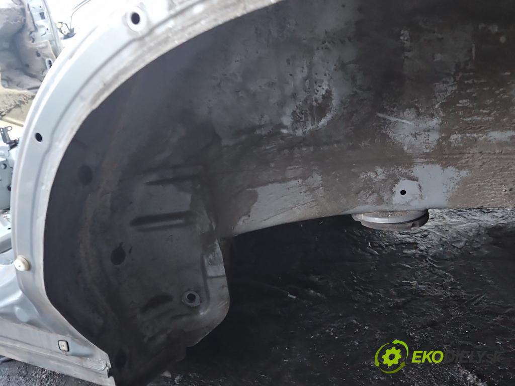 Suzuki Vitara II 2015- 1.6 16V 120 HP manual 88 kW 1586 cm3 5- blatník zadné ľavý