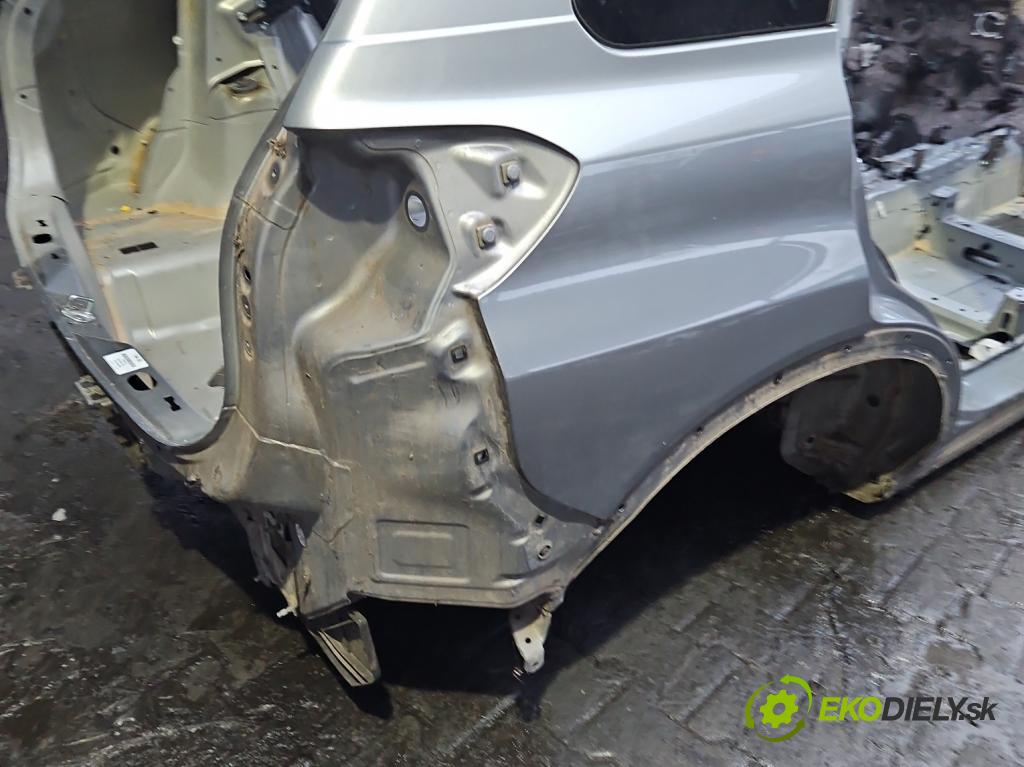 Suzuki Vitara II 2015- 1.6 16V 120 HP manual 88 kW 1586 cm3 5- blatník zadné pravý