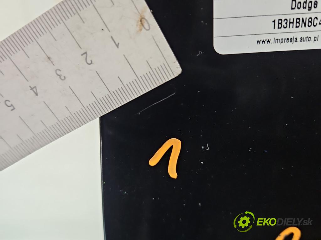 Dodge Caliber 1.8 16V 150 HP manual 110 kW 1799 cm3 5- dvere predné ľavé (Kľučka dverí ostatné)