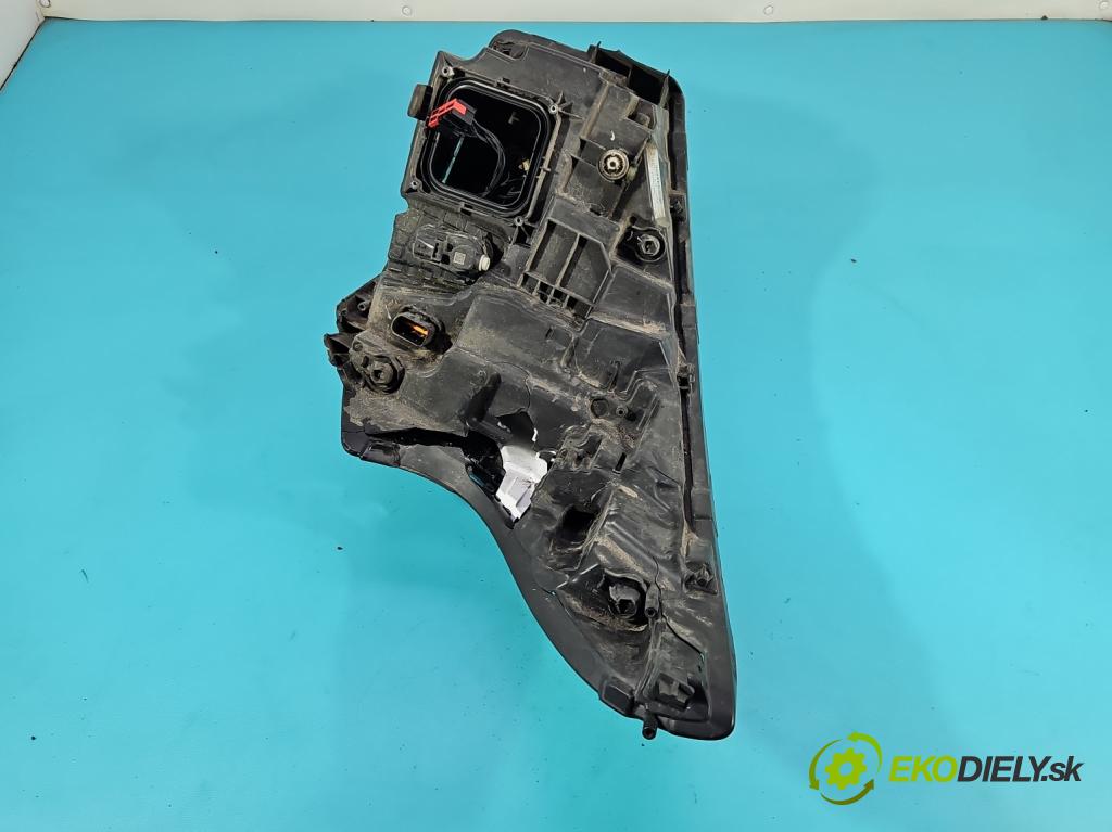 Renault Trafic III 2014 - 2.0 dci 120 HP manual 88 kW 1997 cm3 5- Reflektor: pravý 260109054R (Svetlo predné pravé)