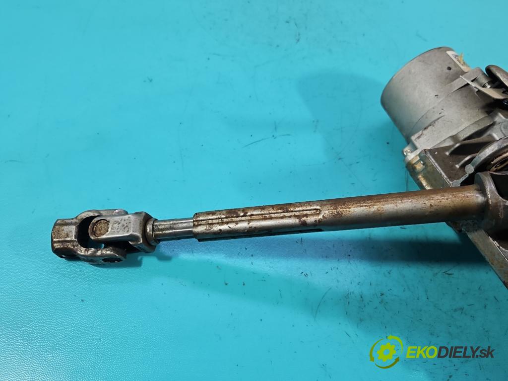 Fiat Punto Grande 1.4 T 120 HP manual 88 kW 1368 cm3 5- čerpadlo posilovač 51826529 (Servočerpadlo)