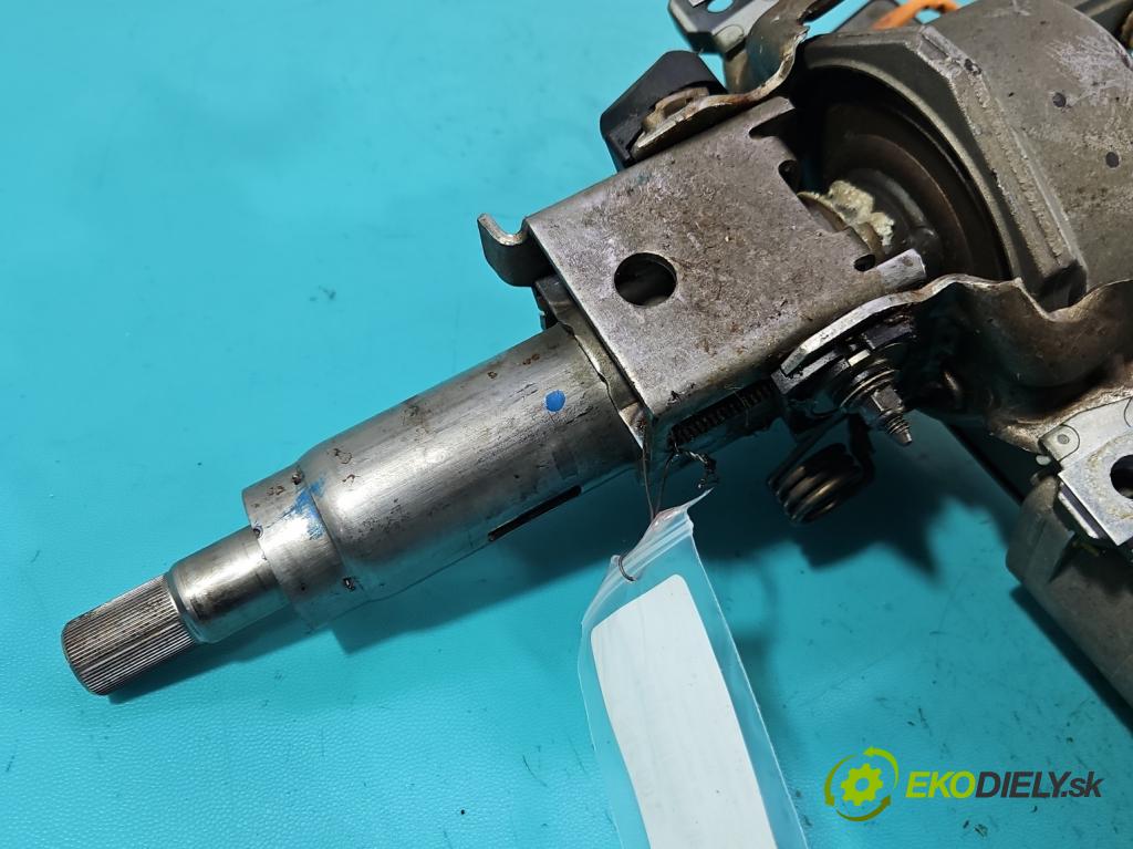 Fiat Punto Grande 1.4 T 120 HP manual 88 kW 1368 cm3 5- čerpadlo posilovač 51826529 (Servočerpadlo)