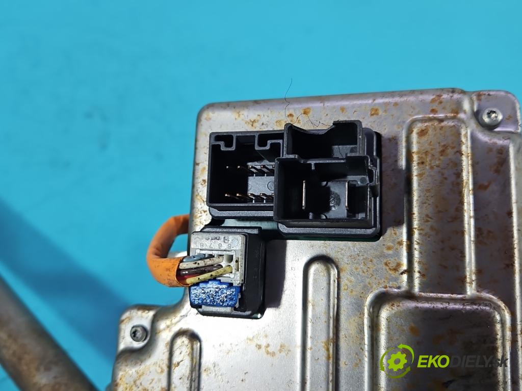 Fiat Punto Grande 1.4 T 120 HP manual 88 kW 1368 cm3 5- čerpadlo posilovač 51826529 (Servočerpadlo)