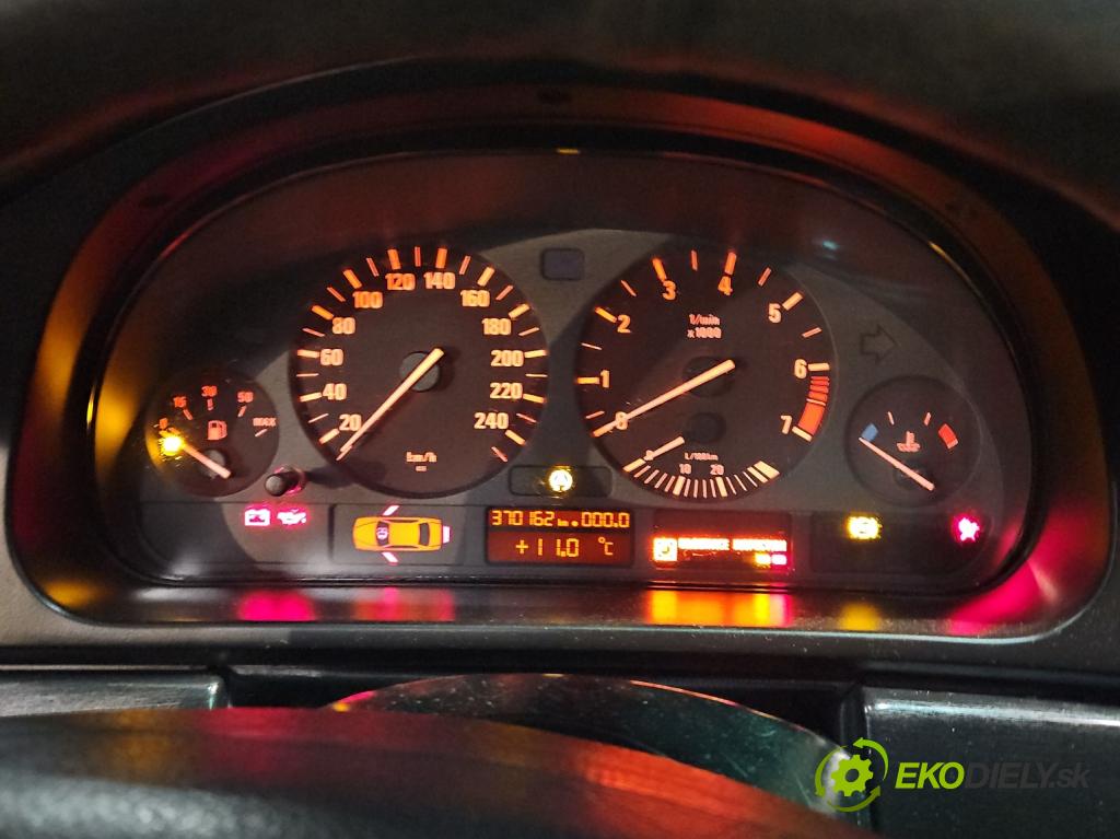 Bmw 5 E39 1996-2003 2.0 R6 150 HP manual 110 kW 1991 cm3 5- prístrojovka/ budíky 8375669 (Prístrojová doska)