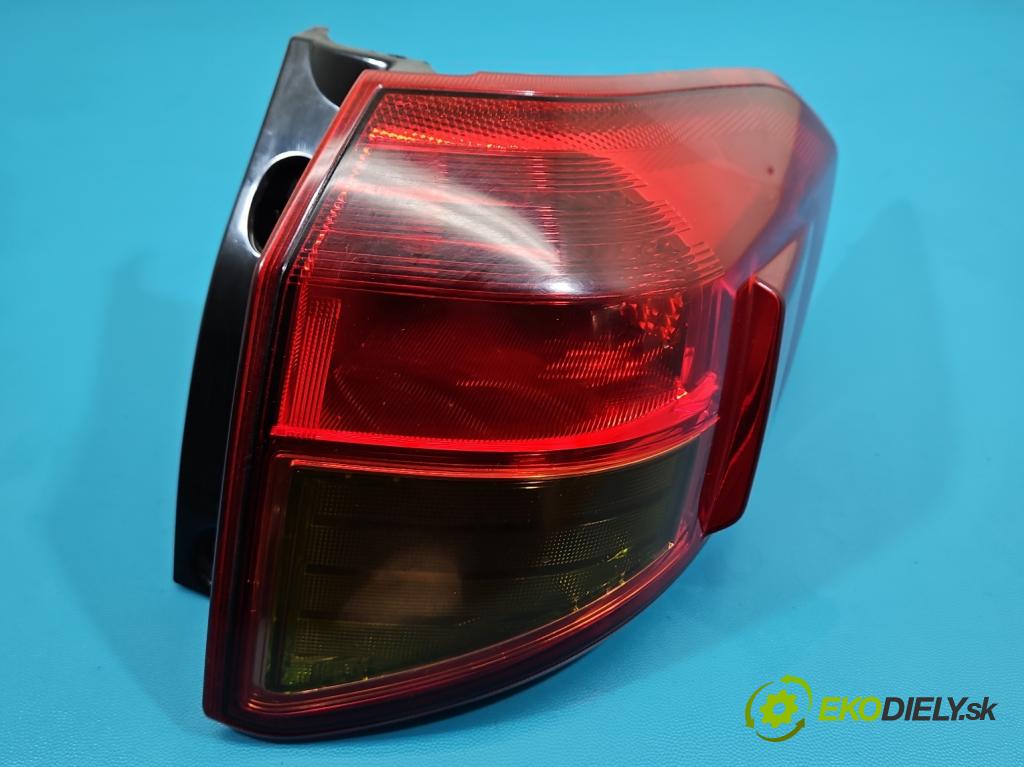 Suzuki Vitara II 2015- 1.6 16V 120 HP manual 88 kW 1586 cm3 5- svetlo / reflektor zadné pravé 220-18097 (Kľučka dverí ostatné)