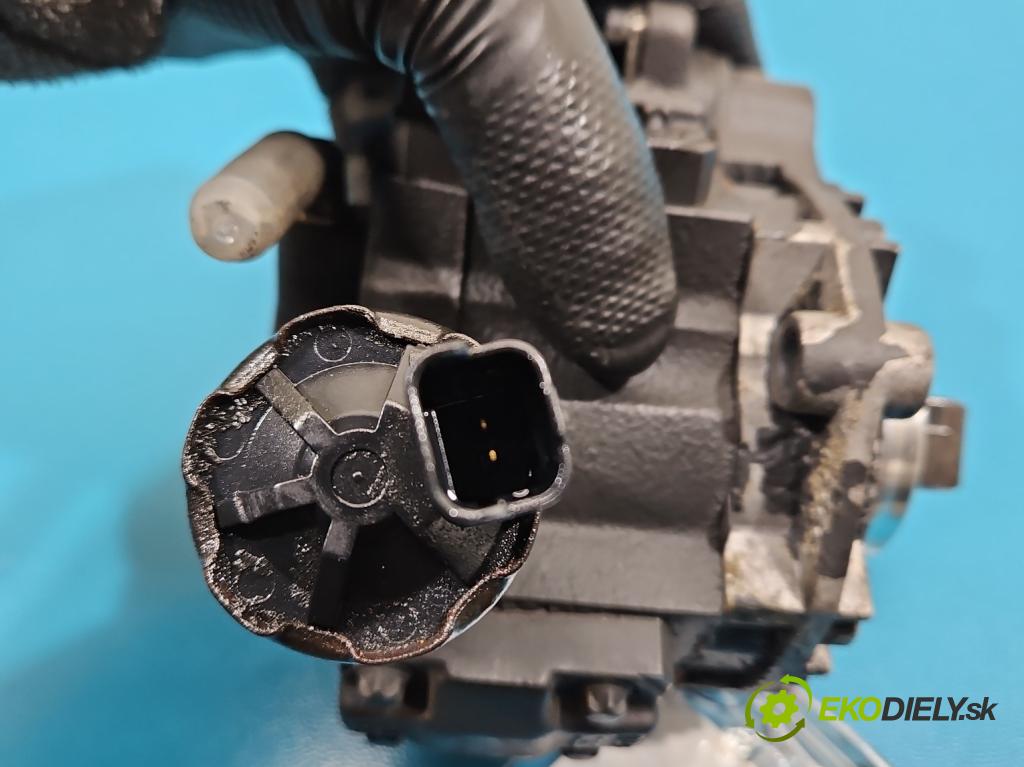 Volvo V50 2.0d 136 HP manual 100 kW 1997 cm3 5- čerpadlo vstrekovacia 9658193780 (Vstrekovacie čerpadlo)