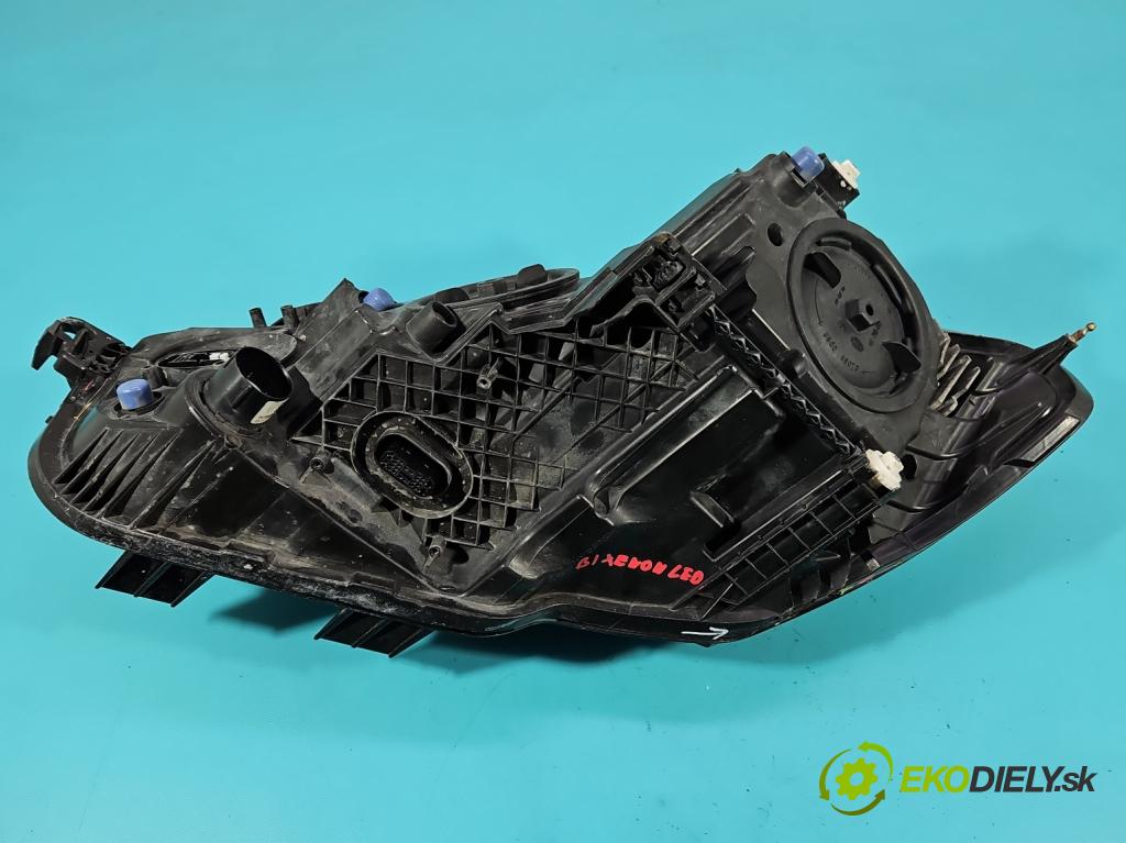 Jaguar XE X760 2015-2024 2.0d 179KM automatic 132 kW 1999 cm3 4- Reflektor: pravý GX73-13W029-EF (Svetlo predné pravé)