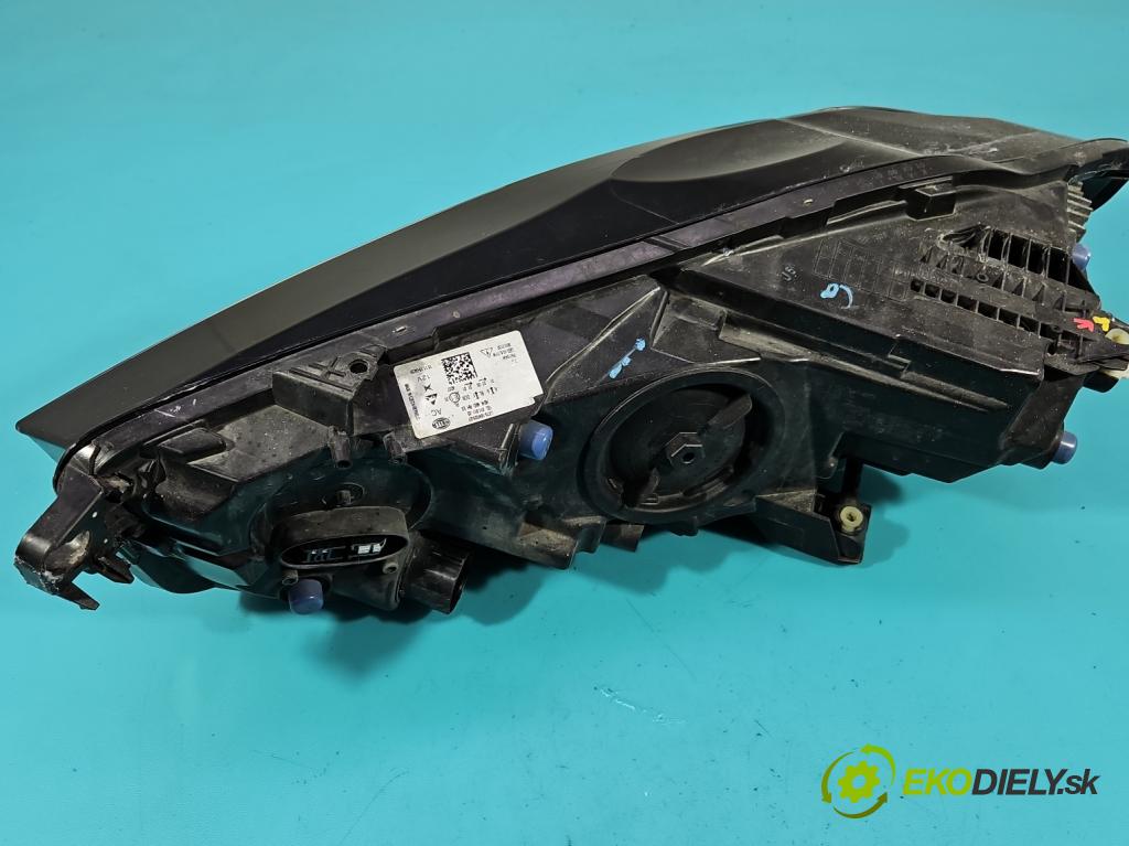 Jaguar XE X760 2015-2024 2.0d 179KM automatic 132 kW 1999 cm3 4- Reflektor: pravý GX73-13W029-EF (Svetlo predné pravé)