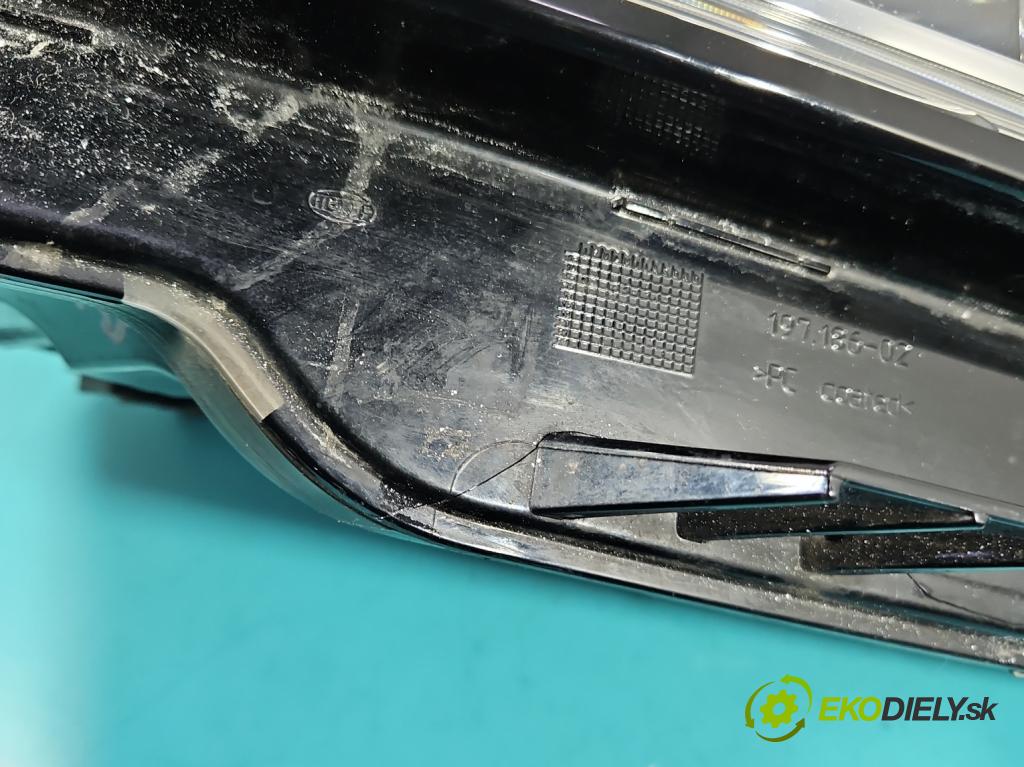 Jaguar XE X760 2015-2024 2.0d 179KM automatic 132 kW 1999 cm3 4- Reflektor: pravý GX73-13W029-EF (Svetlo predné pravé)