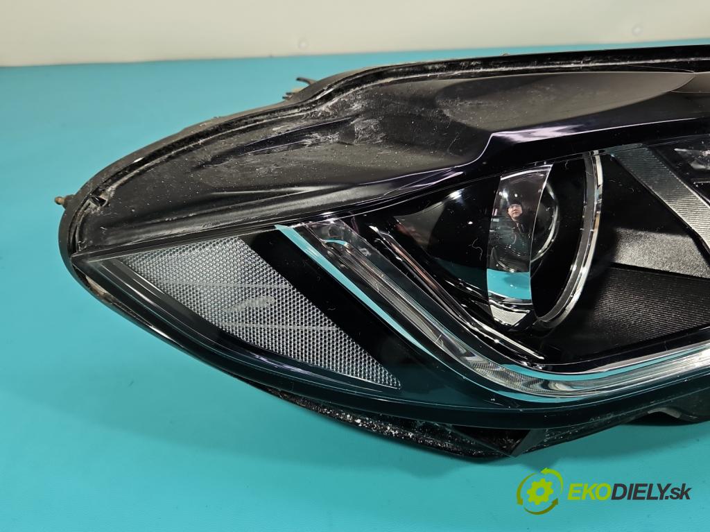 Jaguar XE X760 2015-2024 2.0d 179KM automatic 132 kW 1999 cm3 4- Reflektor: pravý GX73-13W029-EF (Svetlo predné pravé)