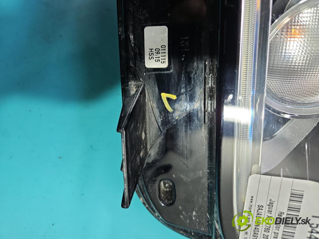 Jaguar XE X760 2015-2024 2.0d 179KM automatic 132 kW 1999 cm3 4- Reflektor: pravý GX73-13W029-EF (Svetlo predné pravé)